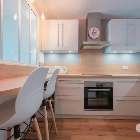 Apartamento 66m² Renove, 1 Chambre, Vue Mer, 4eme Etage, Fibre, 3 Etoiles - Fr-1-197-198 *